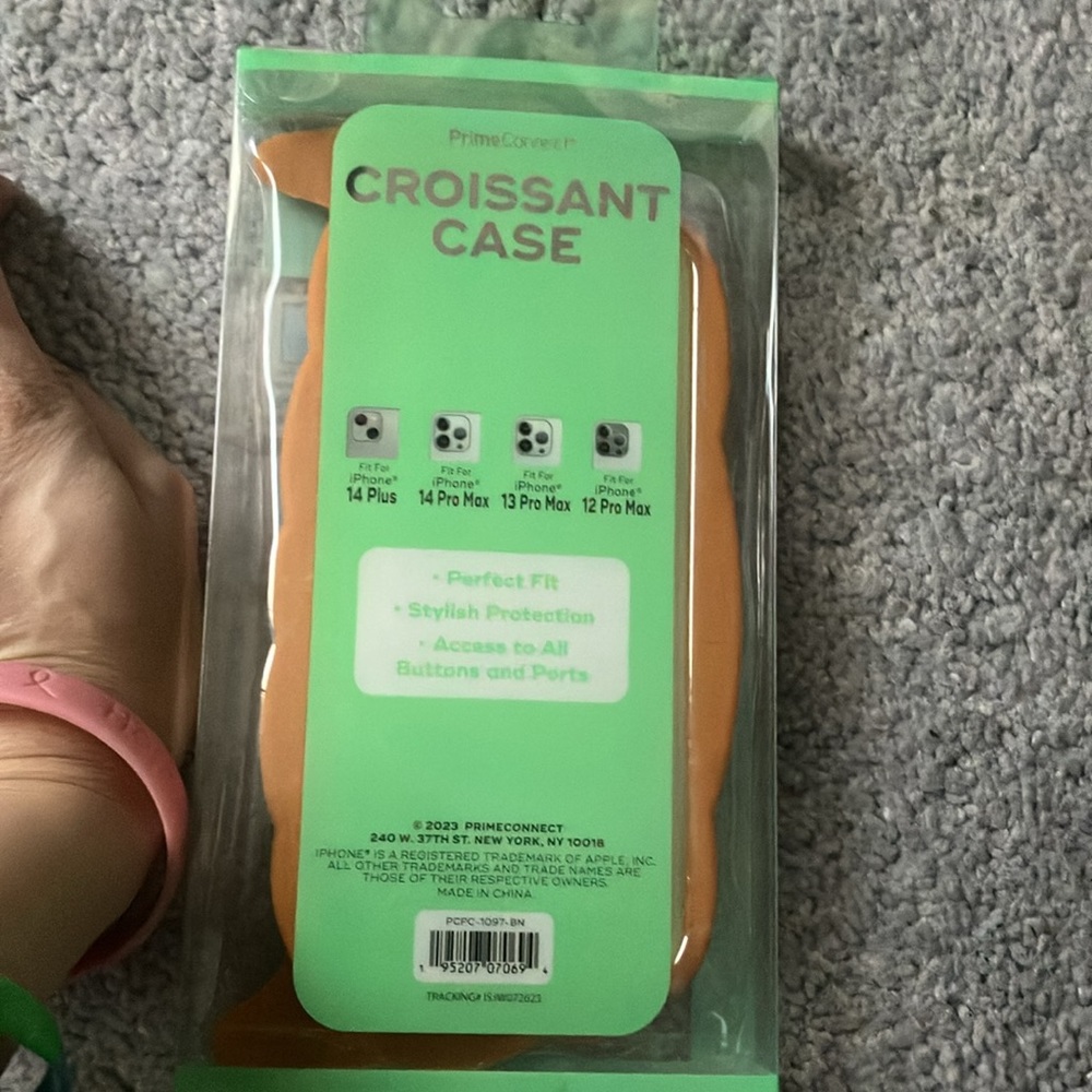 *NEW!* PrimeConnect - iPhone Croissant Case 📱 - Picture 4 of 4